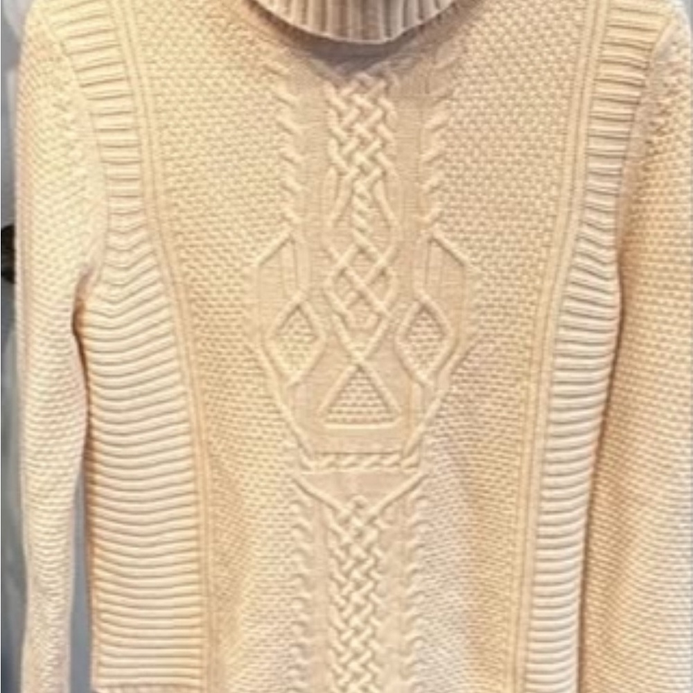 Skull Cashmere Cream Cable-Knit Turtleneck Sweater